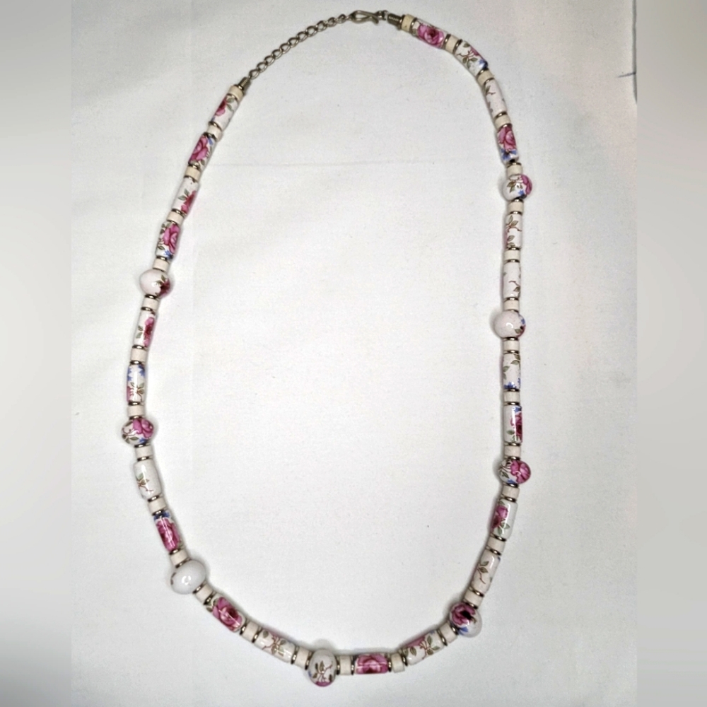 Vintage Ceramic Flower Beaded Necklace
